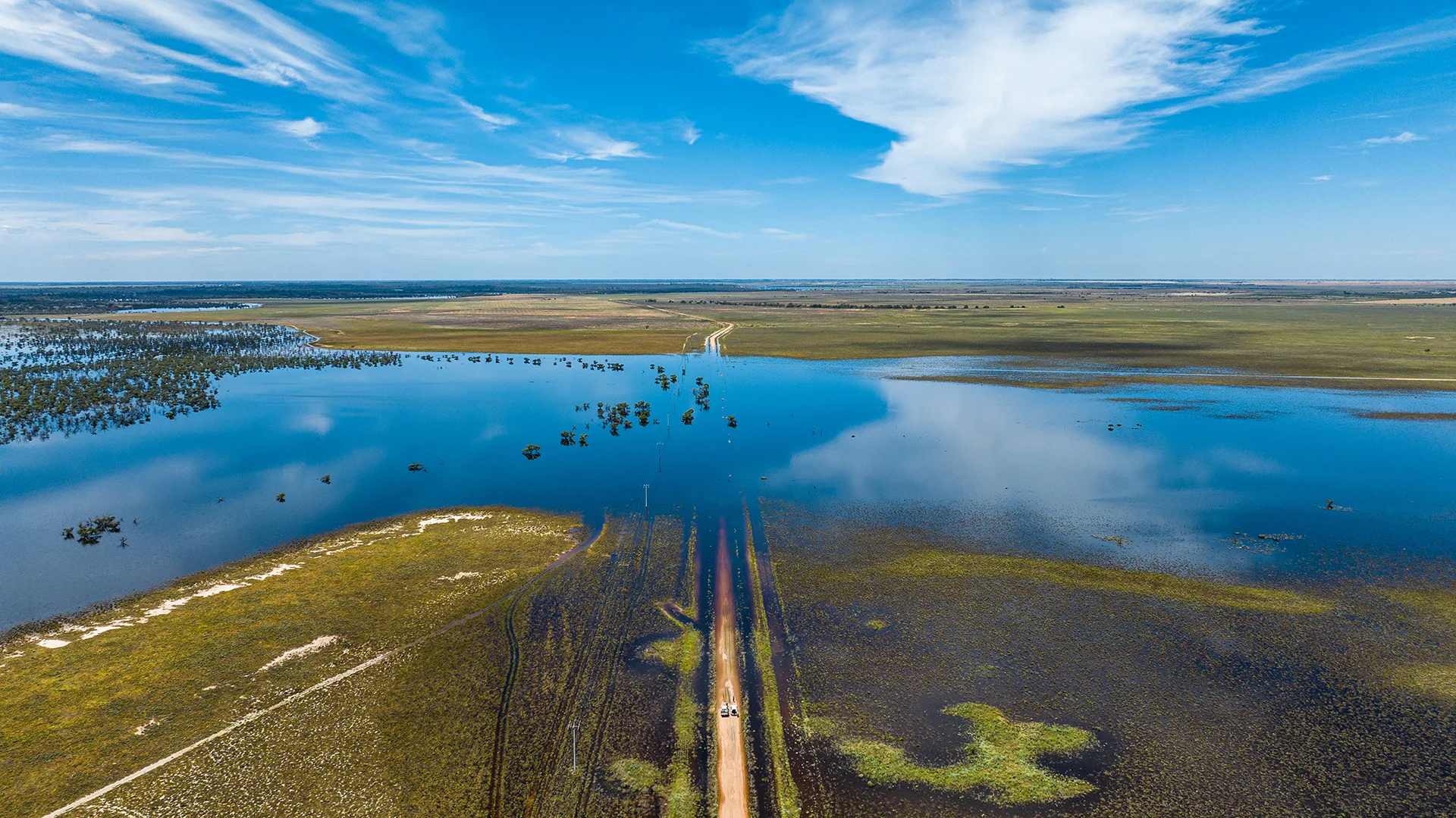 Drone photograph of flooding near Wallpolla Island, Victoria
